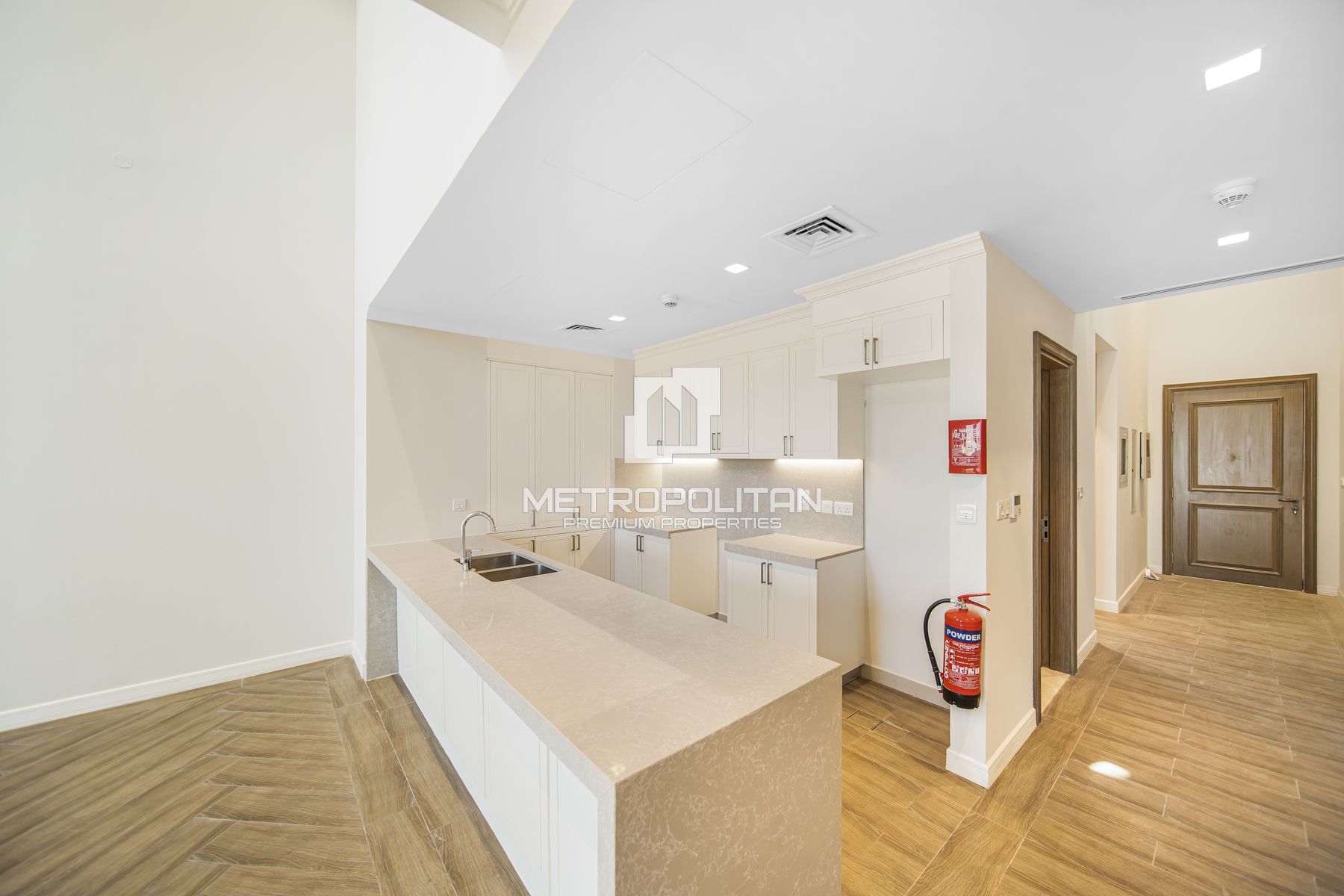 3BR + Extra Room| Panoramic Sea View| Luxury Villa