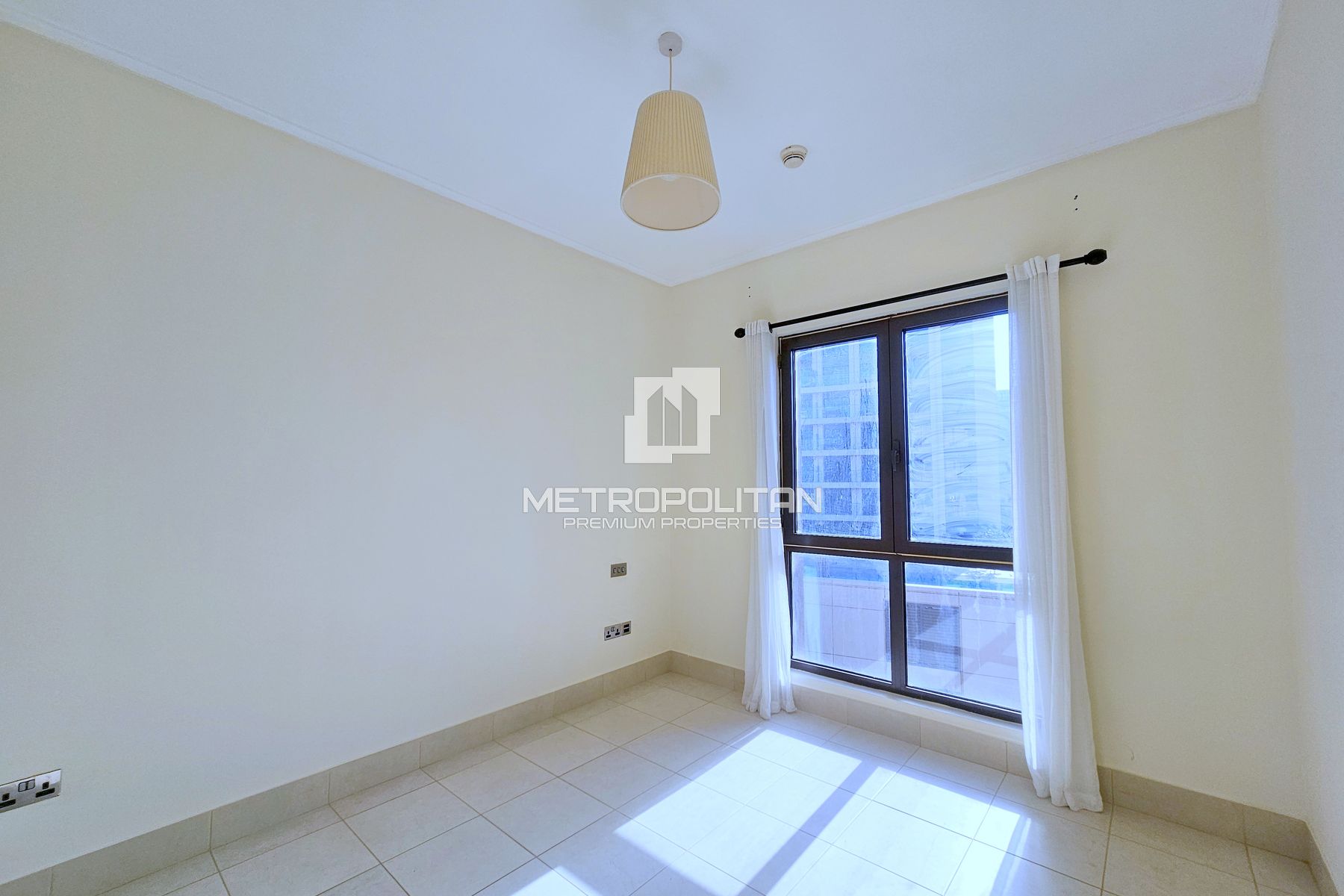 Bright Apartment | Well Maintained |Greenery Views