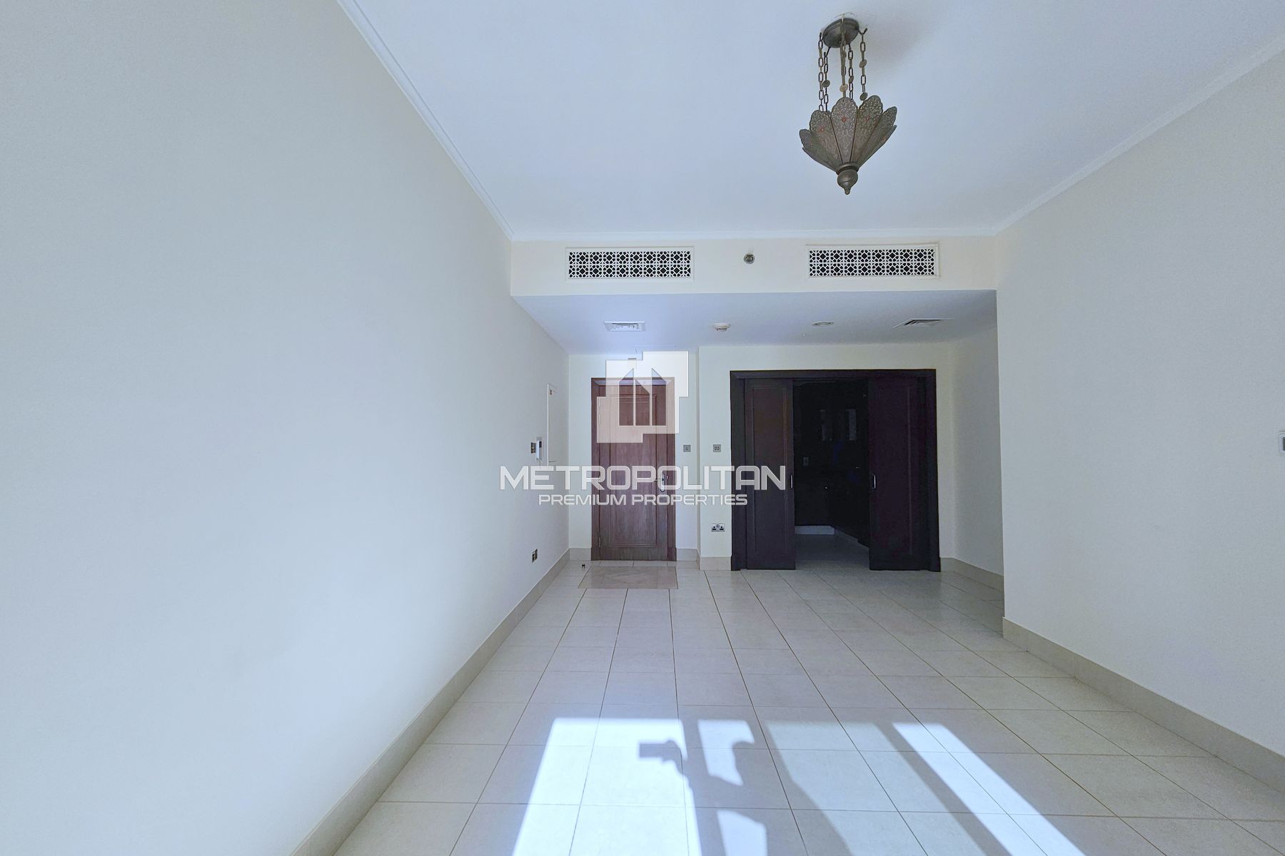 Bright Apartment | Well Maintained |Greenery Views