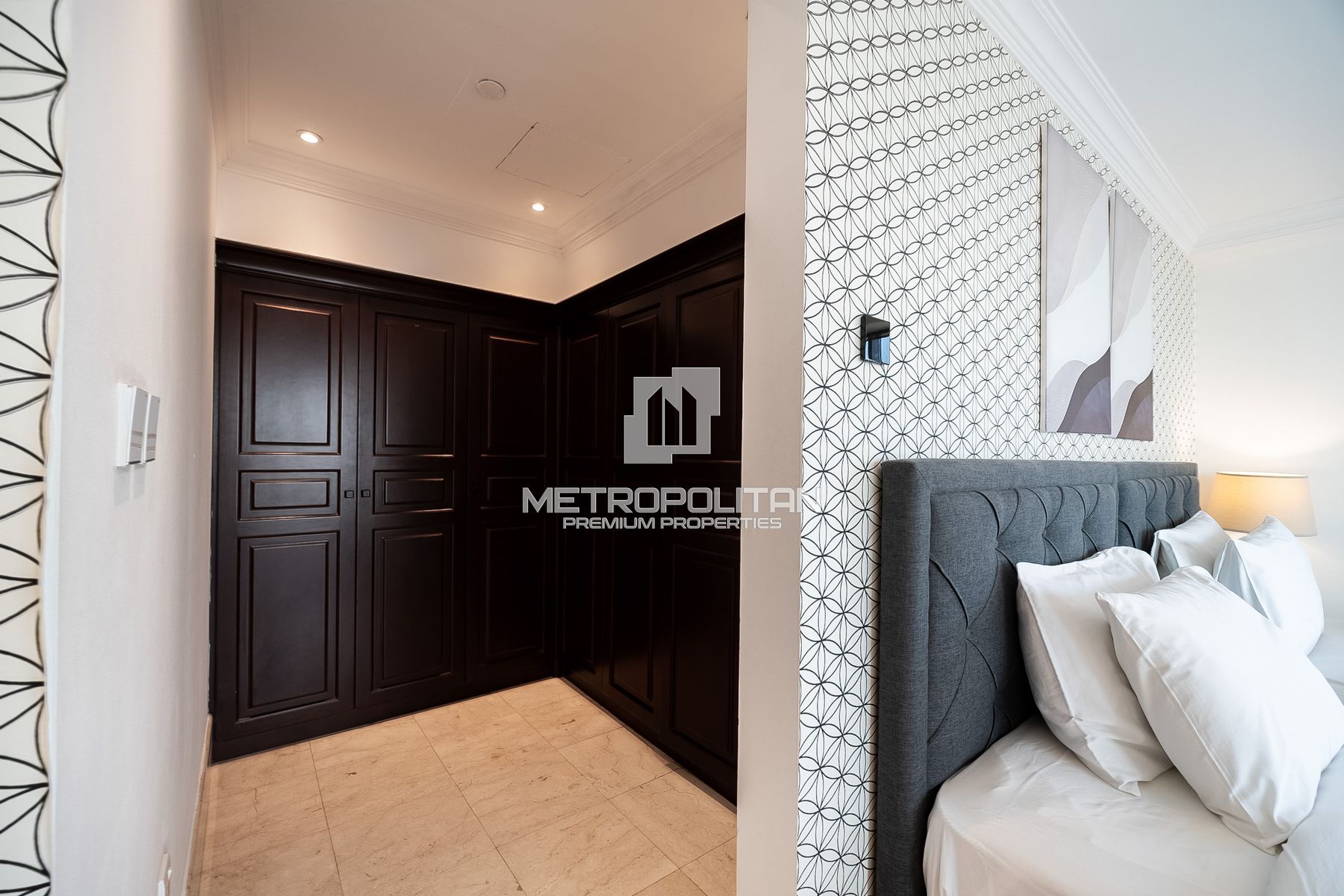 Exquisite 4BR Duplex Penthouse| Ain & Skyline View