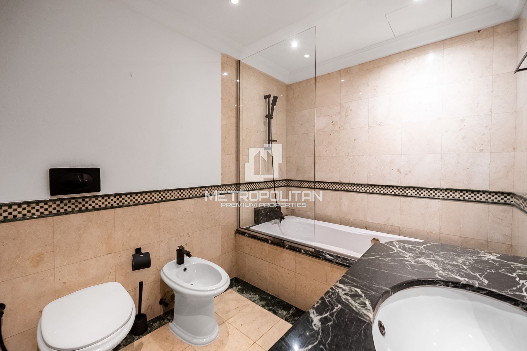 Exquisite 4BR Duplex Penthouse| Ain & Skyline View