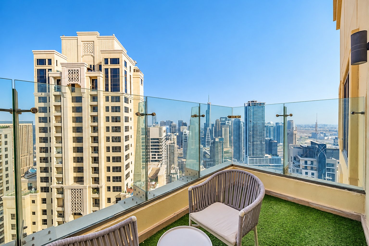 Exquisite 4BR Duplex Penthouse| Ain & Skyline View
