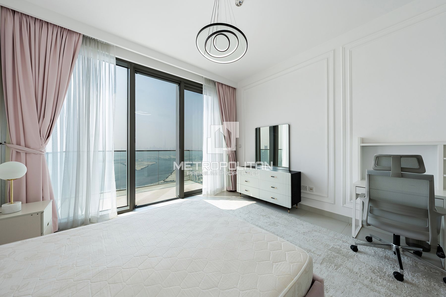 Best Priced | Vacant | Upgraded with Skyline View