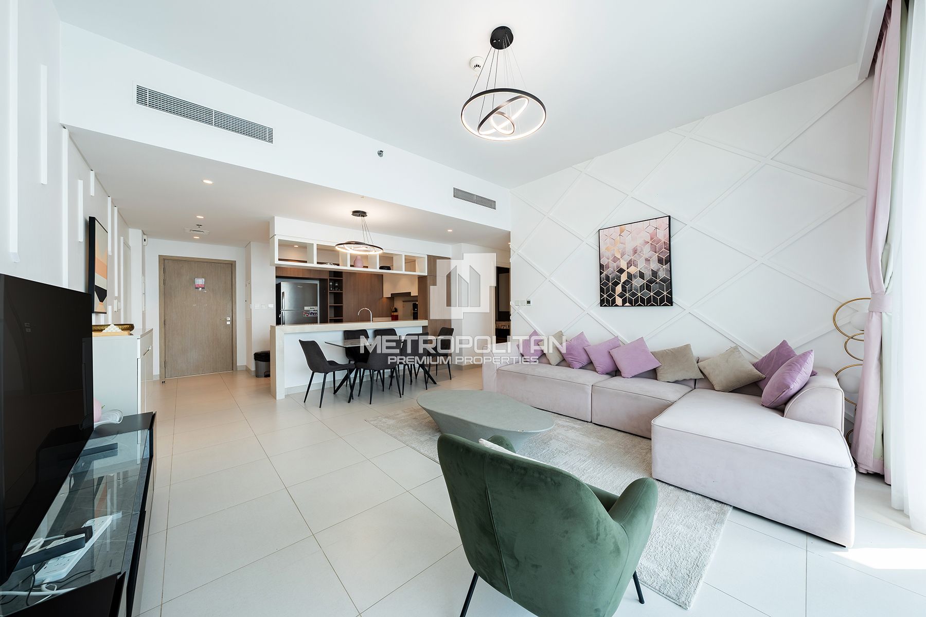 Best Priced | Vacant | Upgraded with Skyline View