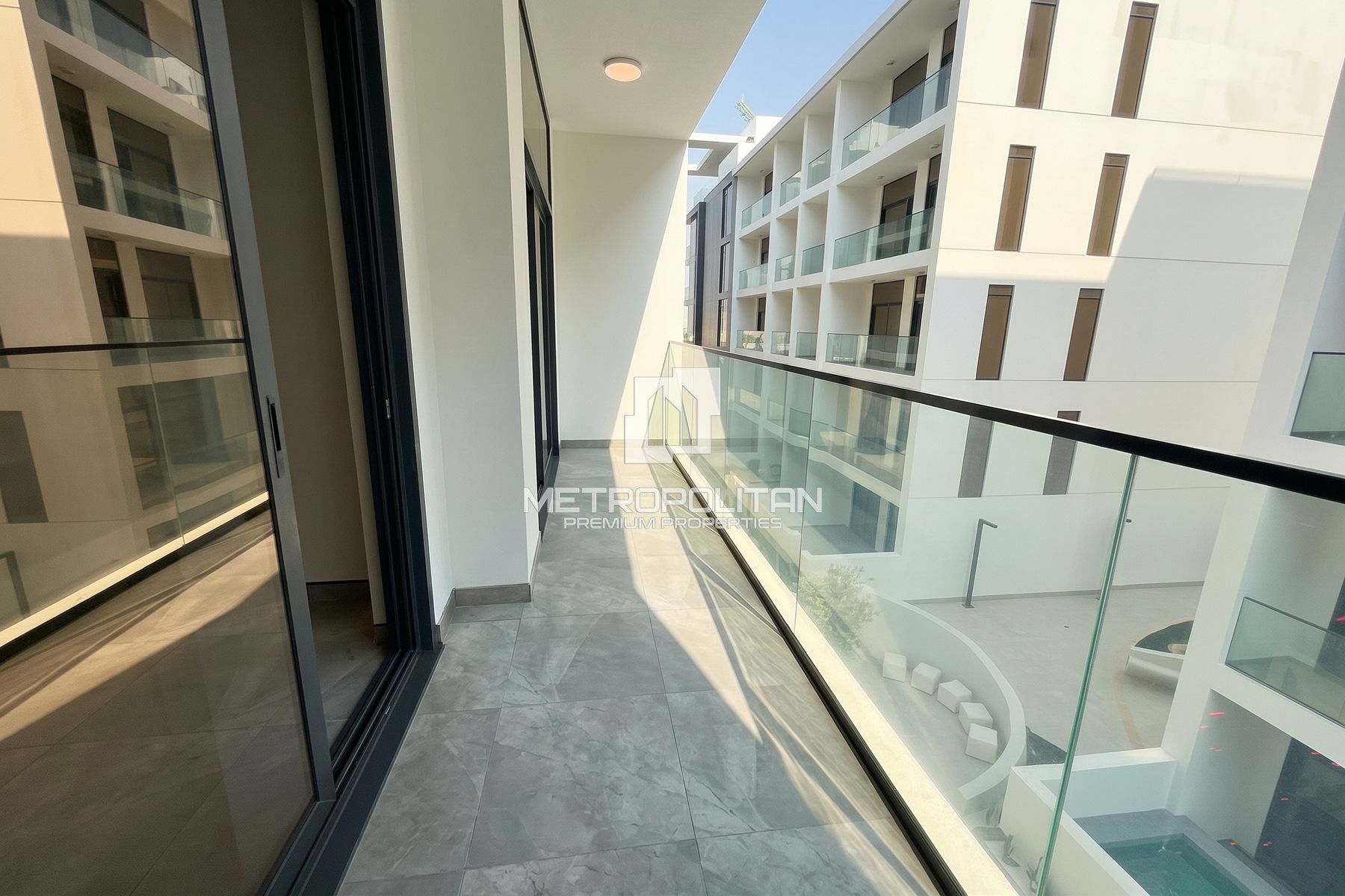 Luxury Finish | 1 BED plus Study | Brand New