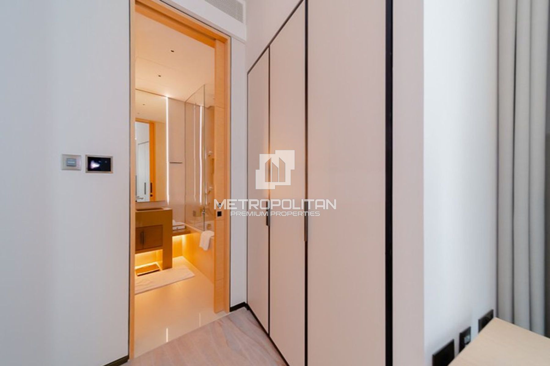 Full Sea Views | Vacant | Spacious 1 Bedroom