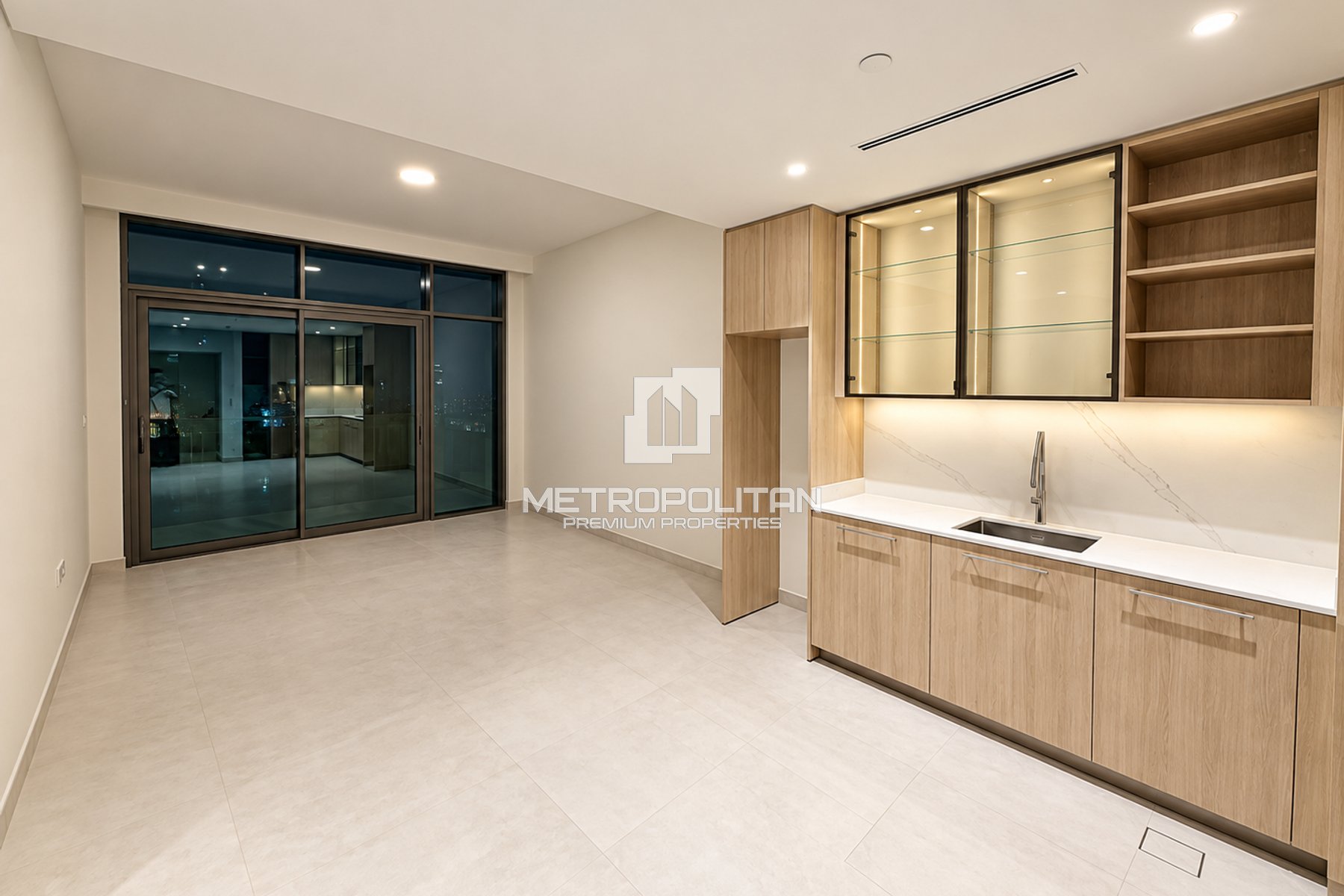 Parkside Living | Prime Location | Modern 1BR