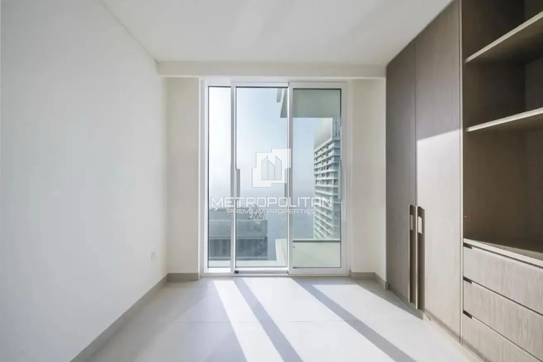 High Floor Unit | Direct Beach Access | Sea View