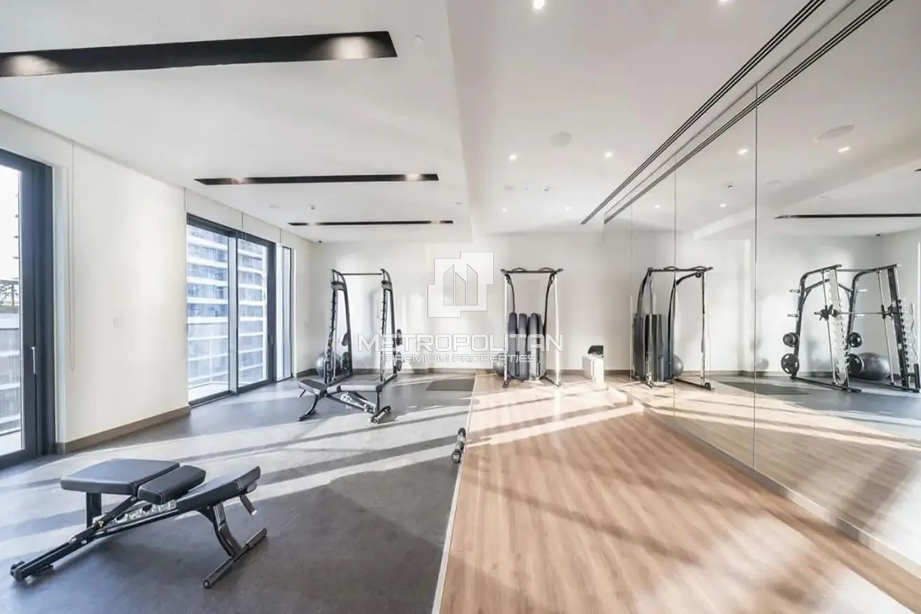 High Floor Unit | Direct Beach Access | Sea View