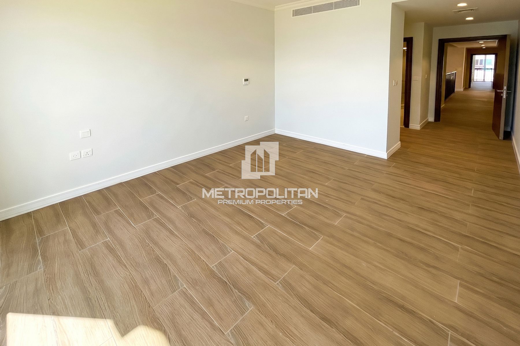 Seafront 5 Bed Villa | Prime Location | Best Price