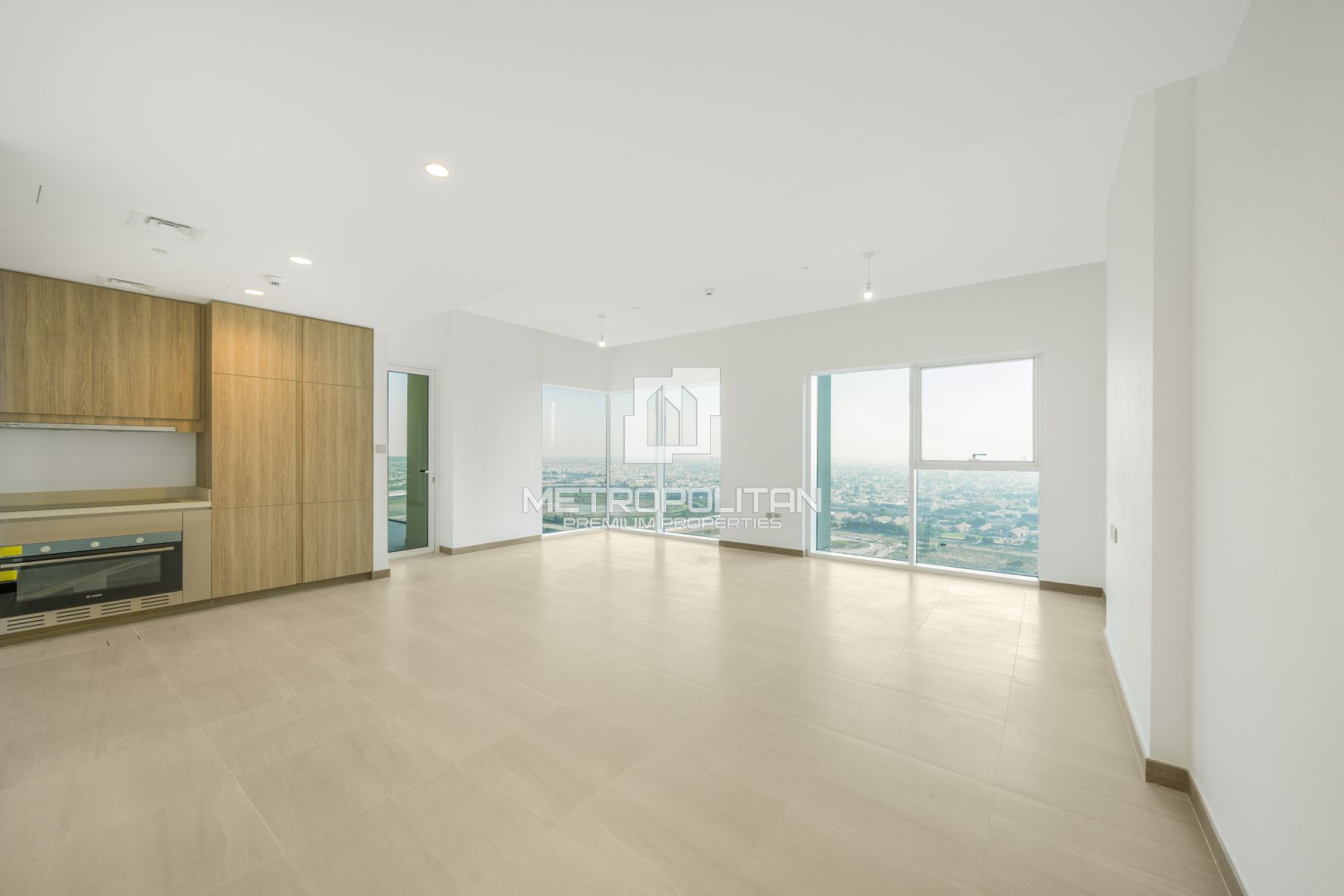 Waterfront Luxury | Full Canal View | High Floor