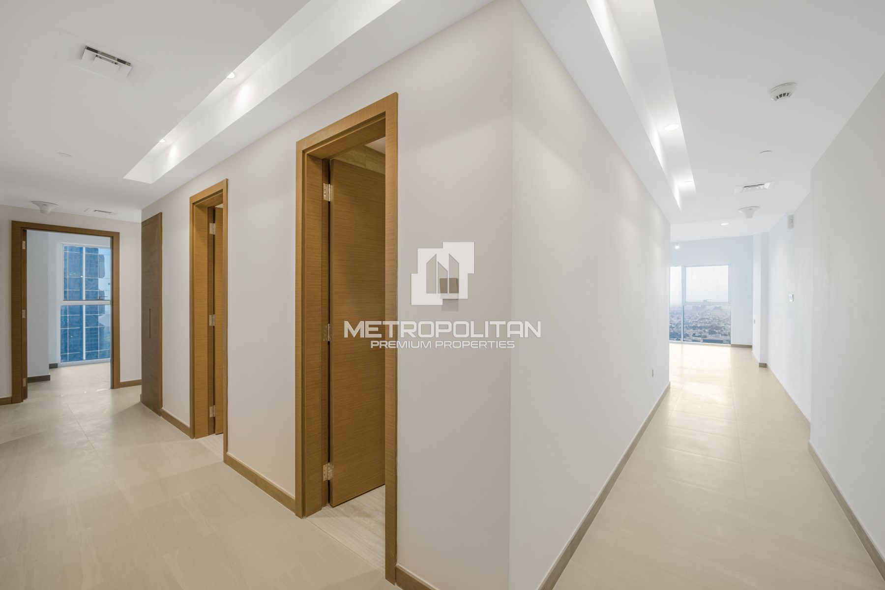 Waterfront Luxury | Full Canal View | High Floor