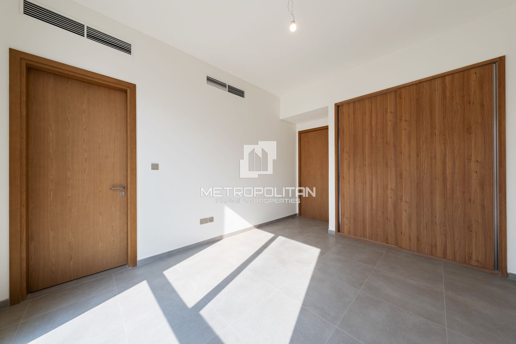 Exclusive | Single Row | Type C | Motivated Seller
