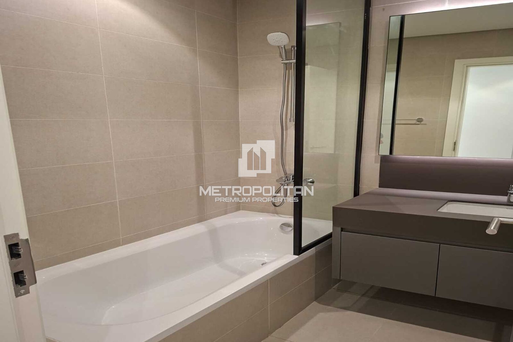 4BR Townhouse +Maid  | Brand New | Close to OP