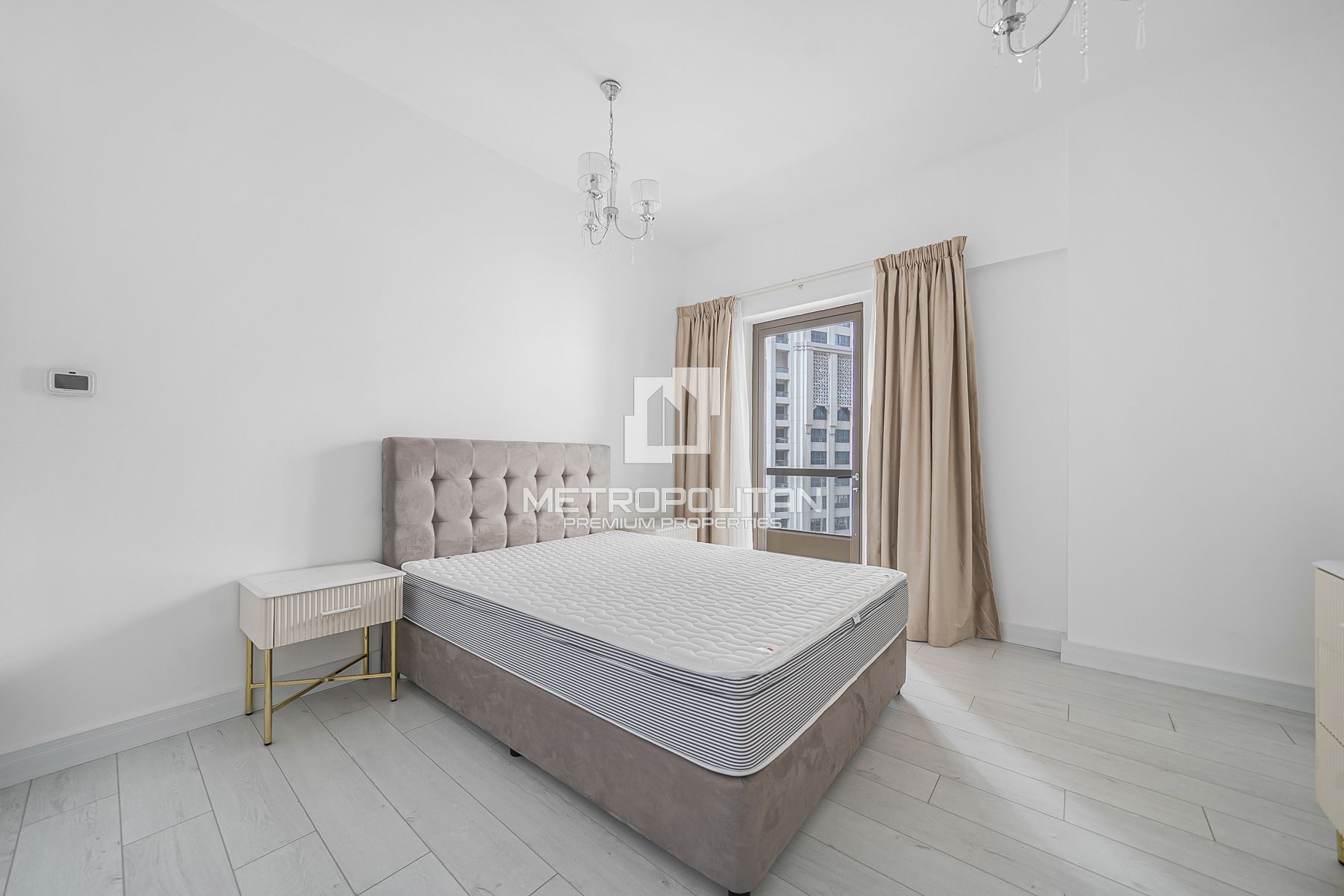 Fully Upgraded and Furnished | Mid-Floor