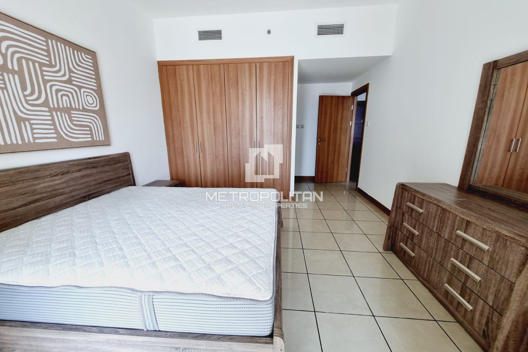 Fully Furnished | Balcony | Vacant October 10th