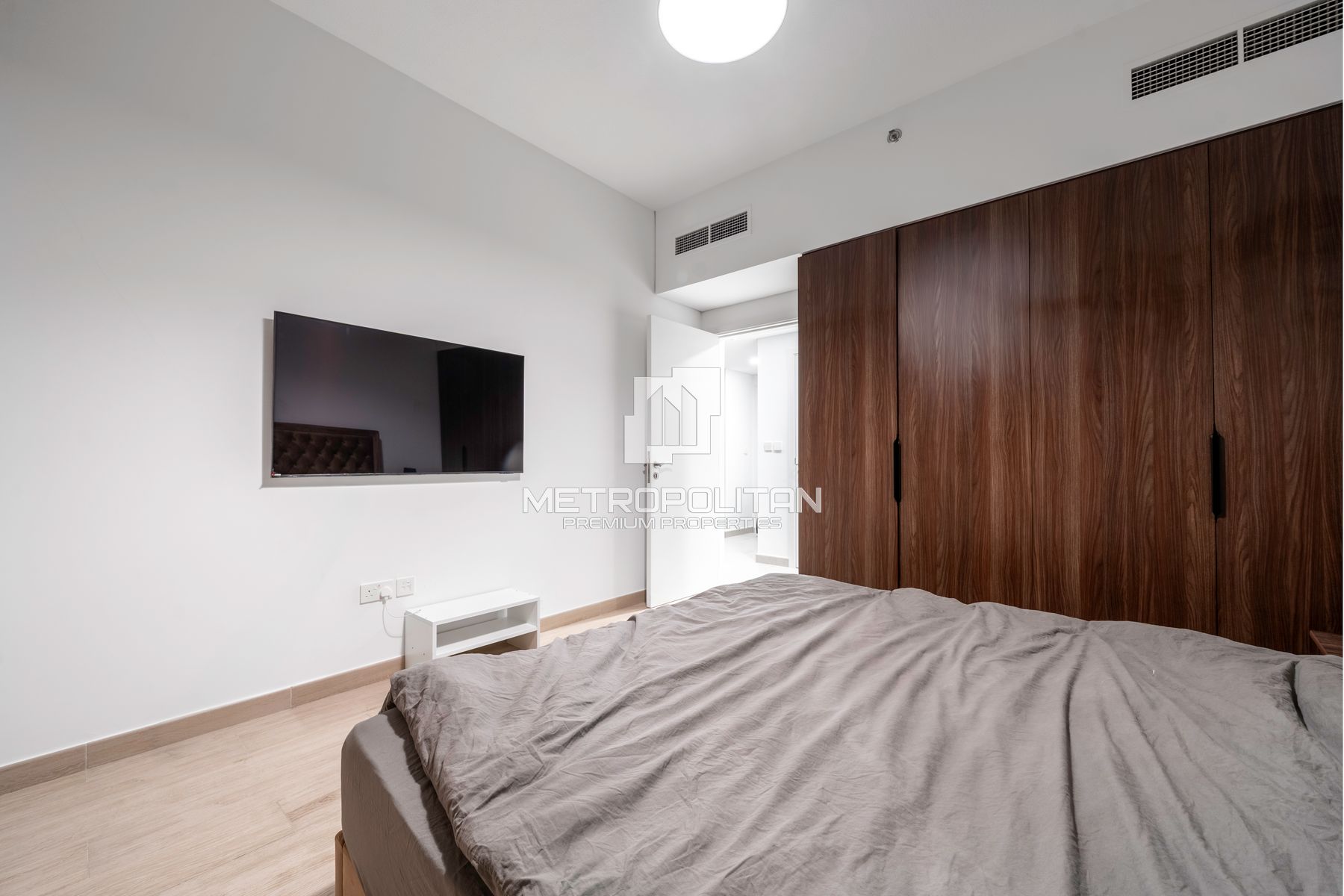 1BR Apartment for Rent in Umm Suqeim – MR-3460 photo-6