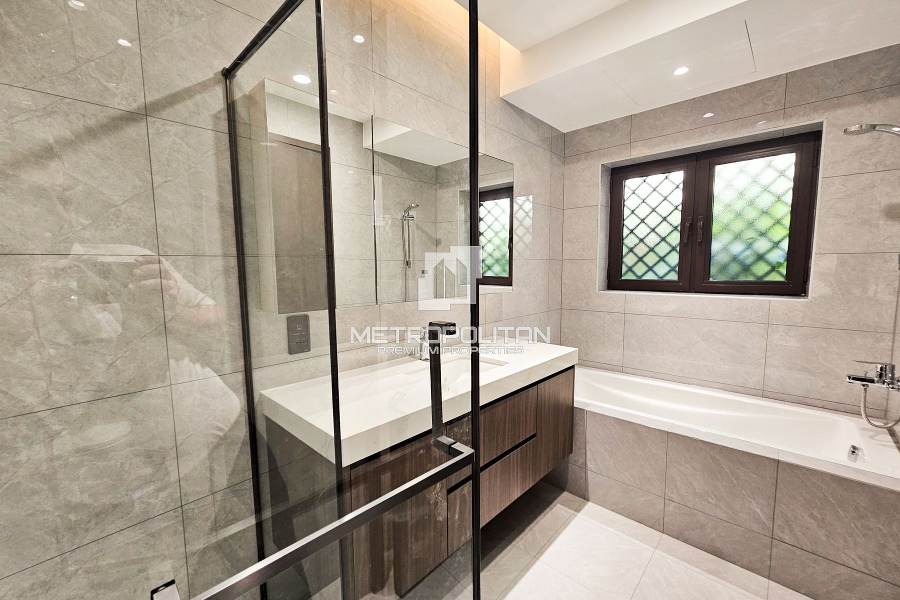 Image - Tajer Residences, Downtown Dubai, Dubai | Project - Appartement