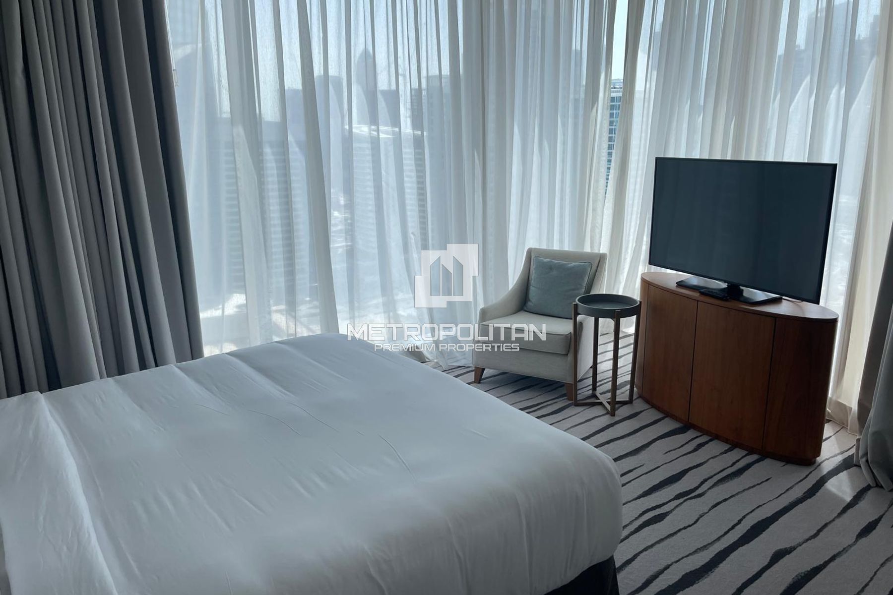 2BR Apartment for Rent in Downtown Dubai – MR-4371