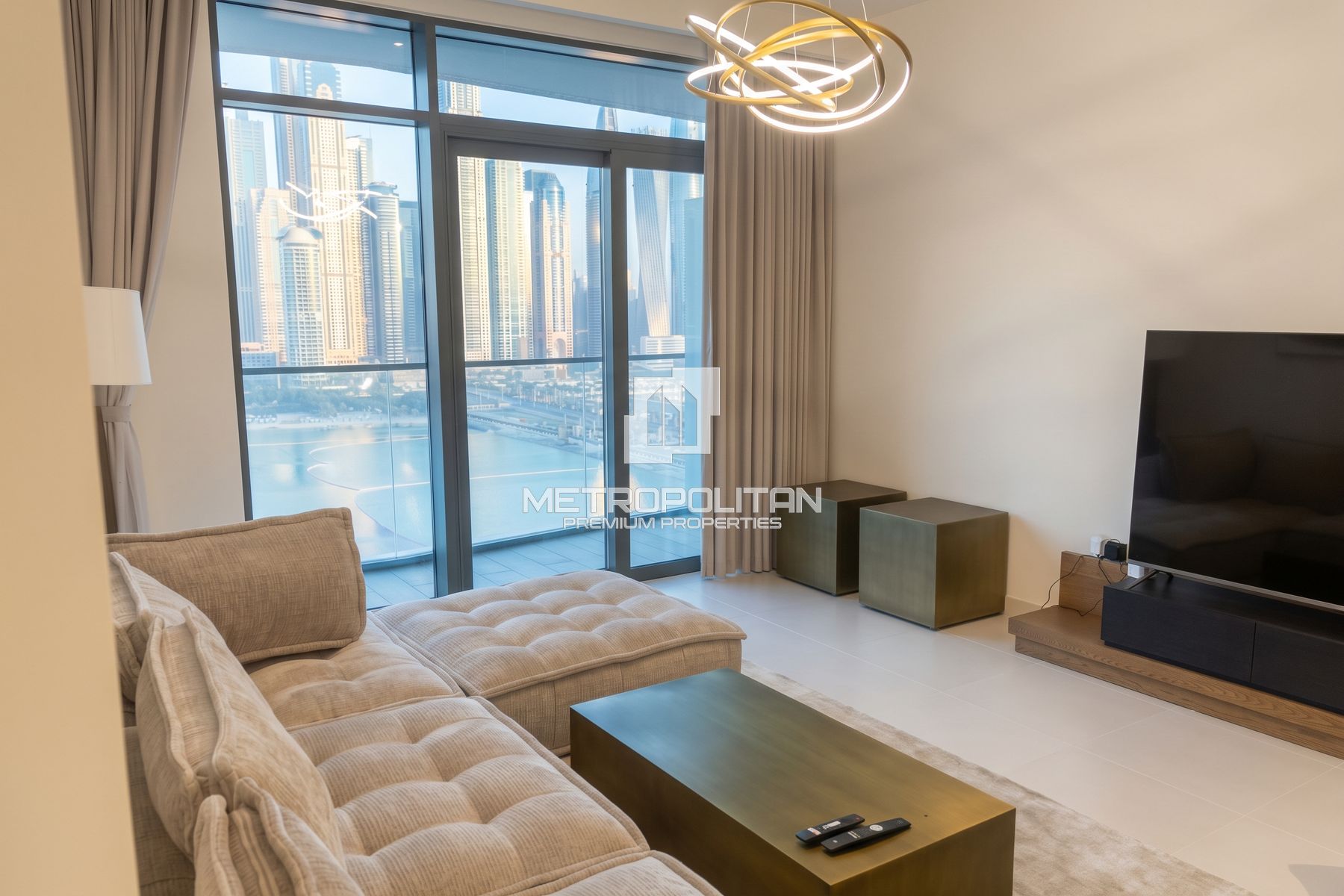 شقة للإيجار في Marina Vista، Dubai Harbour - MR-4378