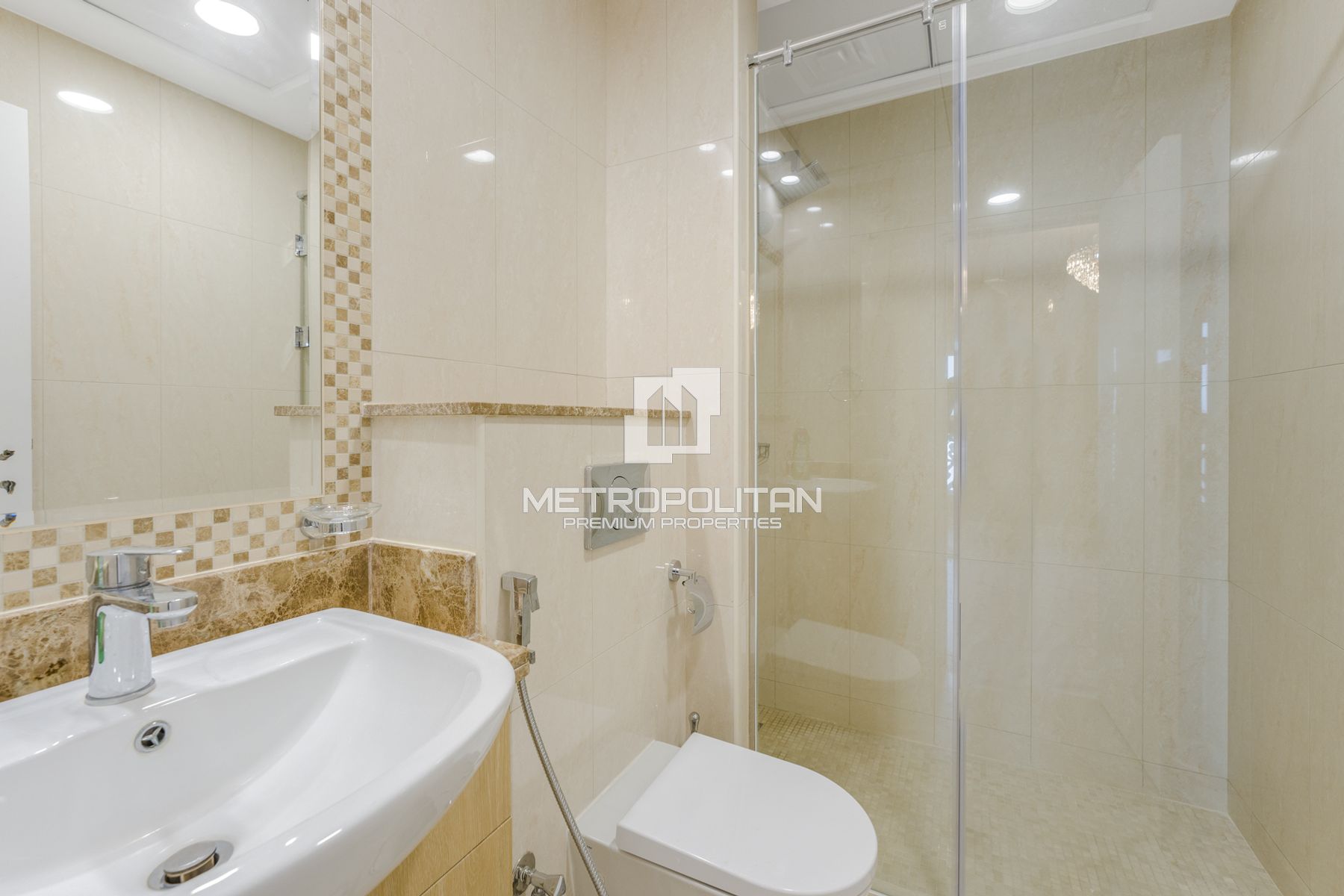 3BR Apartment for Rent in Palm Jumeirah – MR-4438