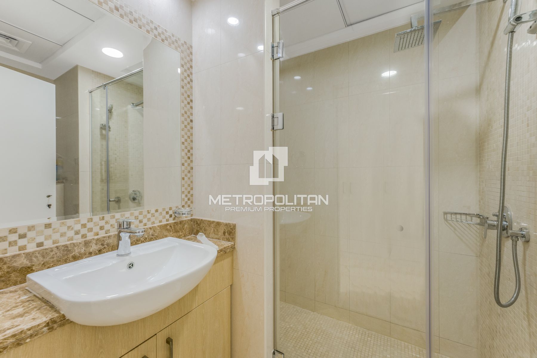 3BR Apartment for Rent in Palm Jumeirah – MR-4438