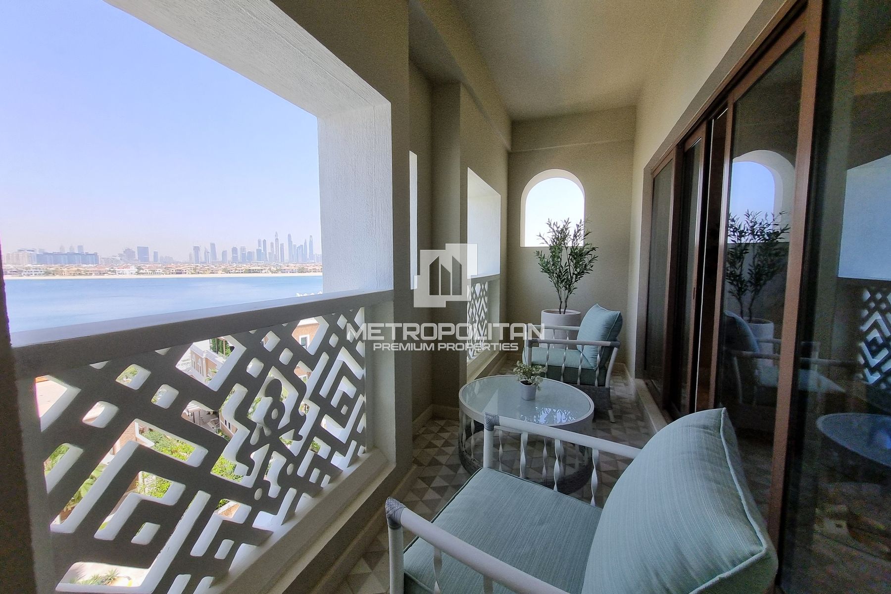 3BR Apartment for Rent in Palm Jumeirah – MR-4438