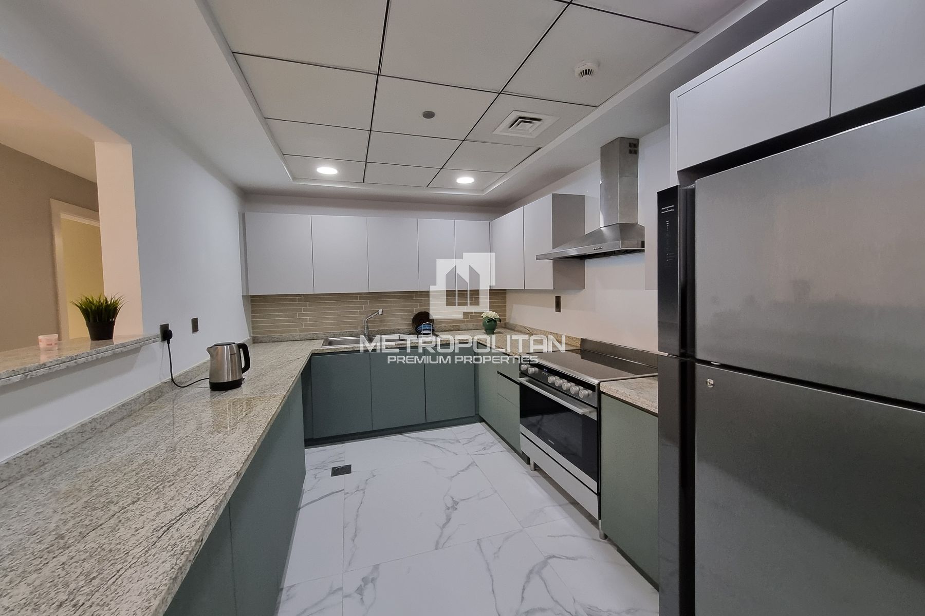 3BR Apartment for Rent in Palm Jumeirah – MR-4438