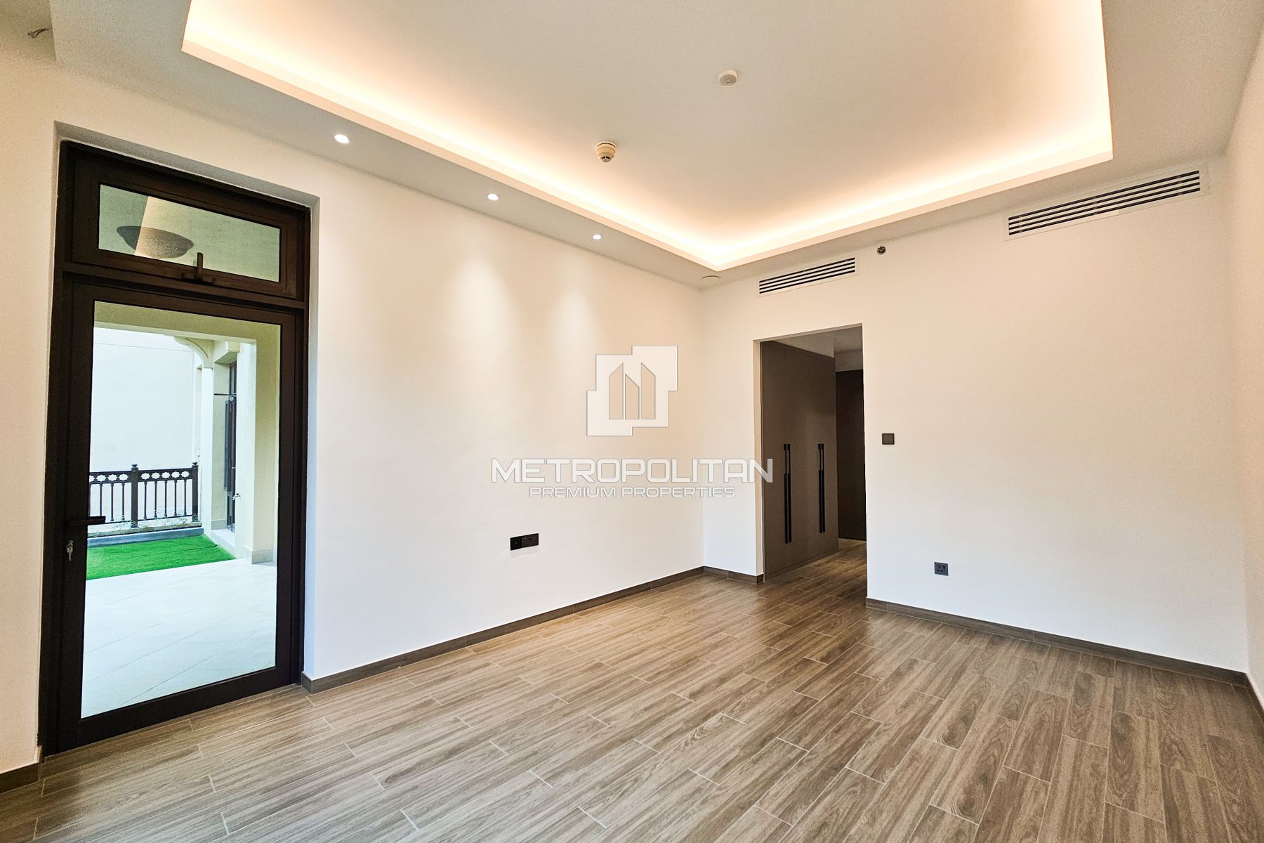 Image - Tajer Residences, Downtown Dubai, Dubai | Project - Appartement