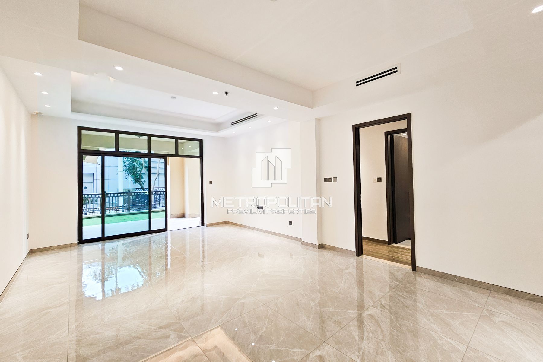 Image - Tajer Residences, Downtown Dubai, Dubai | Project - Appartement