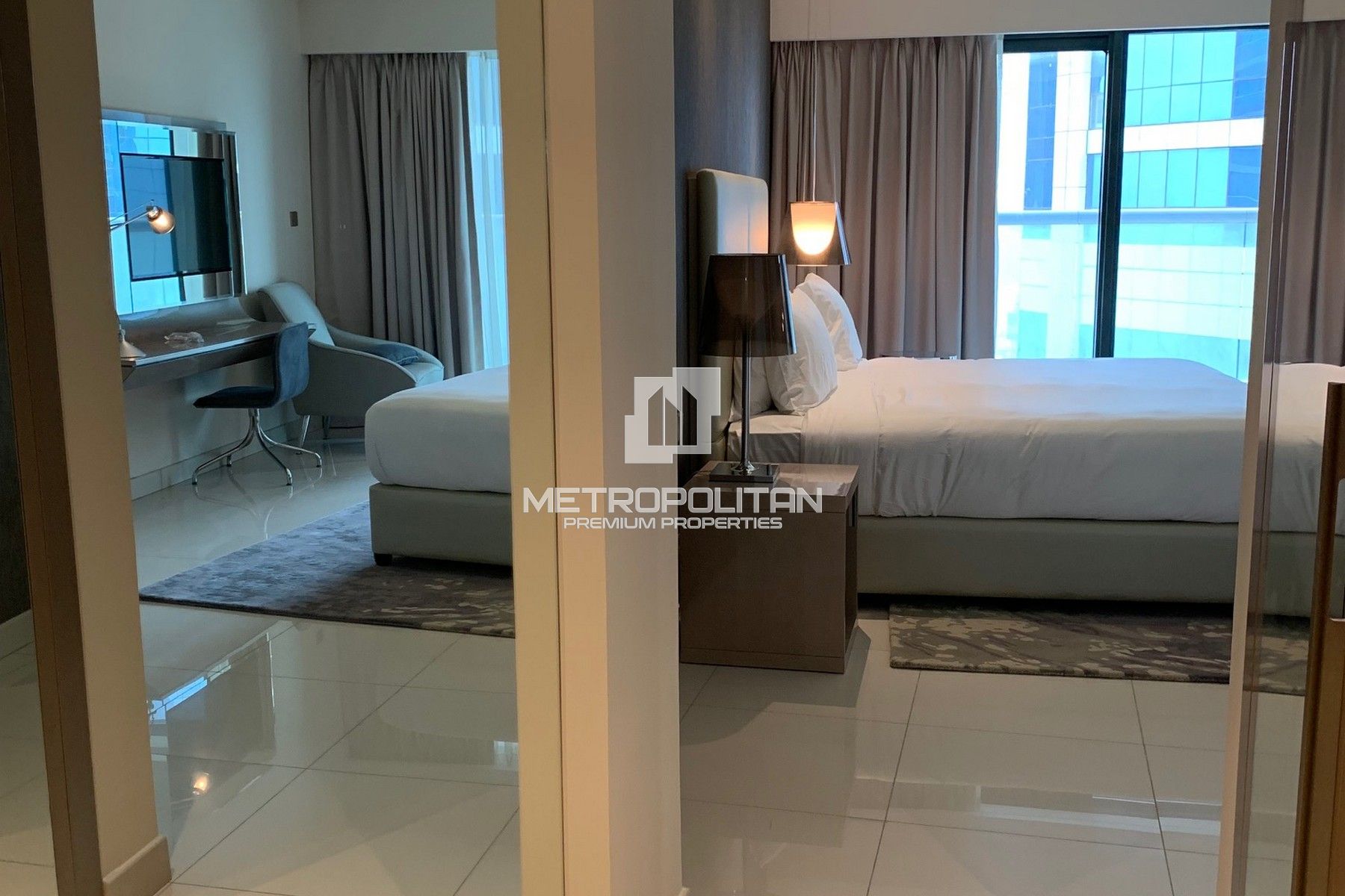 Appartement 3CH à louer à Business Bay – MR-4747 photo-1