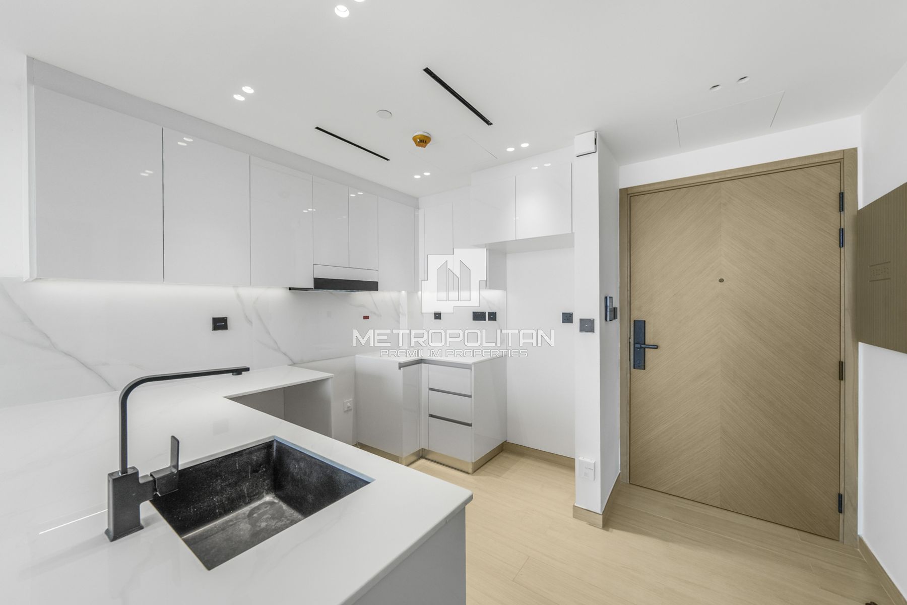 Ready to Move In | Mid Floor | Negotiable Price