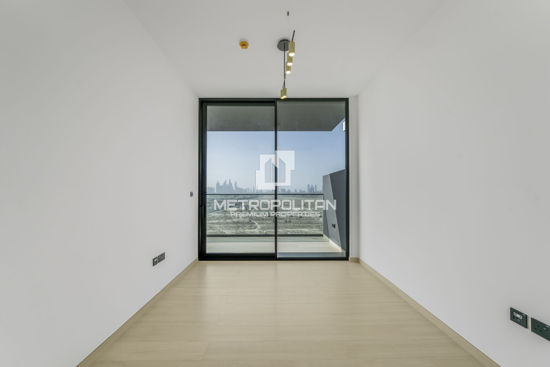 Ready to Move In | Mid Floor | Negotiable Price