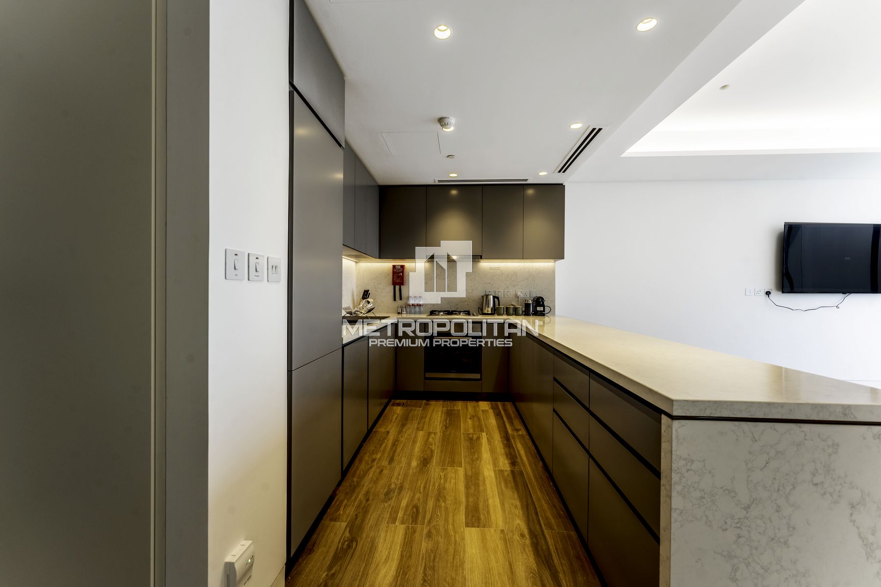 1BR Apartment for Rent in Jumeirah Lake Towers – MR-5539