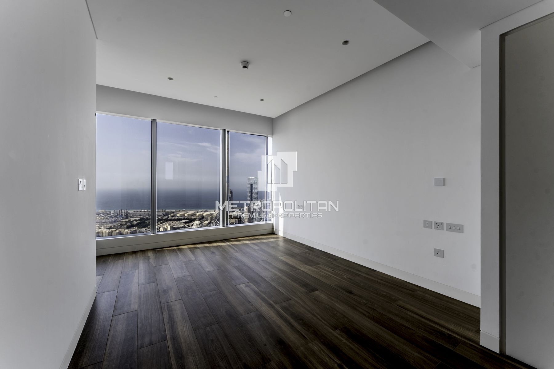1BR Apartment for Rent in Jumeirah Lake Towers – MR-5539