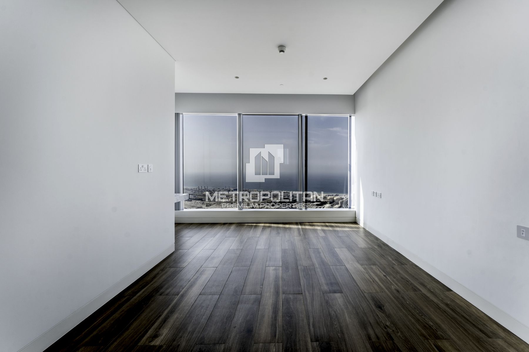 1BR Apartment for Rent in Jumeirah Lake Towers – MR-5539