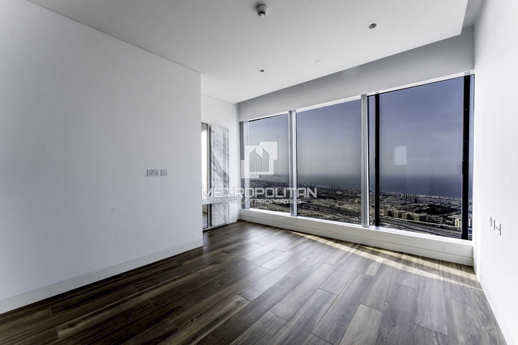 1BR Apartment for Rent in Jumeirah Lake Towers – MR-5539