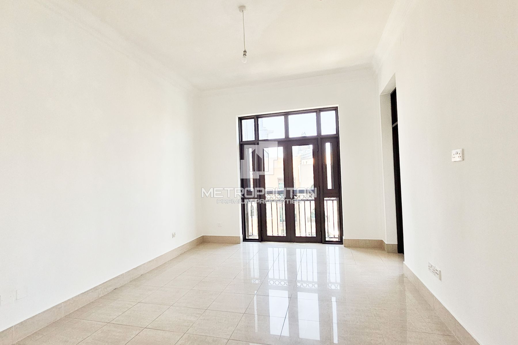 2BR Apartment for Rent in Downtown Dubai – MR-5544