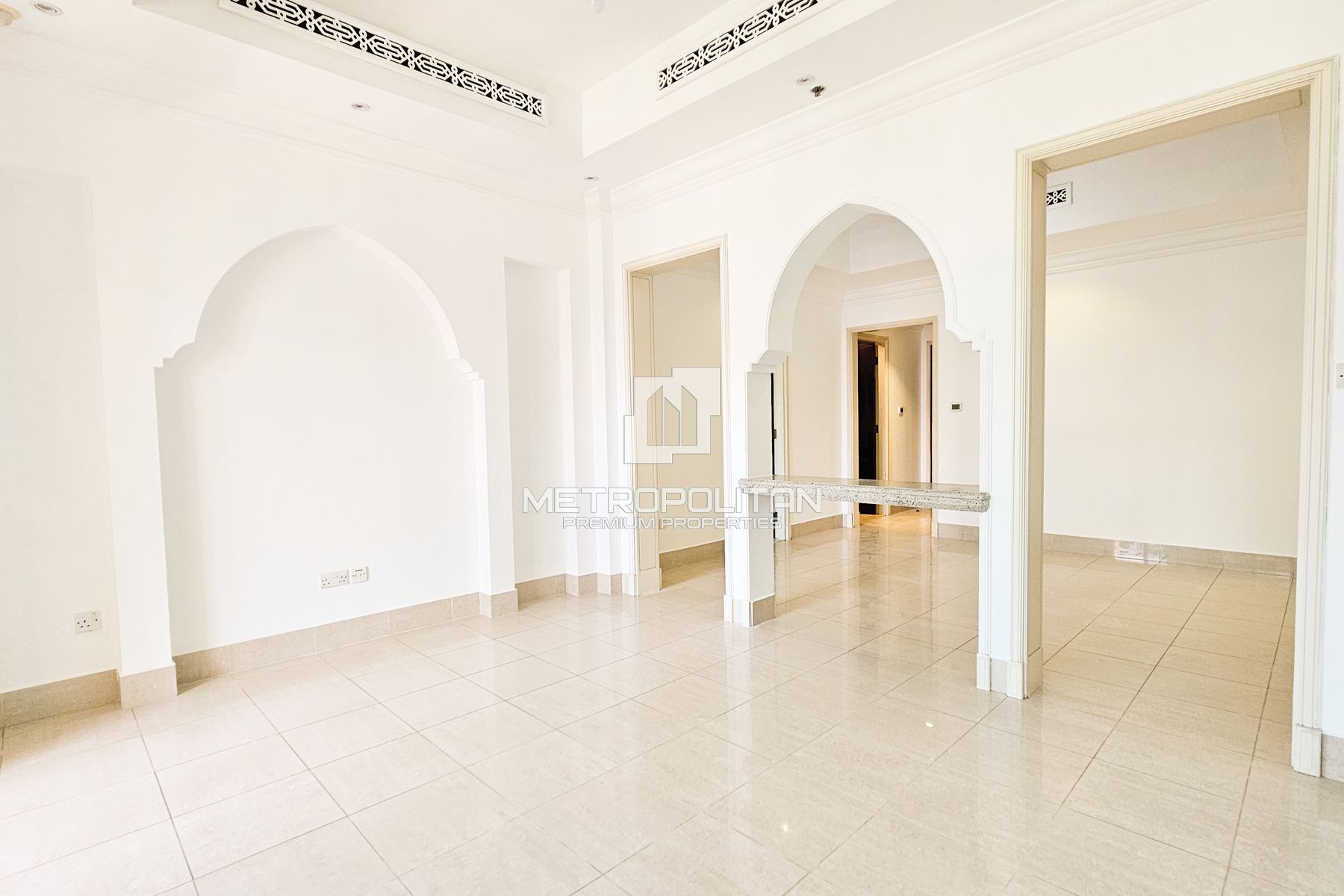 2BR Apartment for Rent in Downtown Dubai – MR-5544