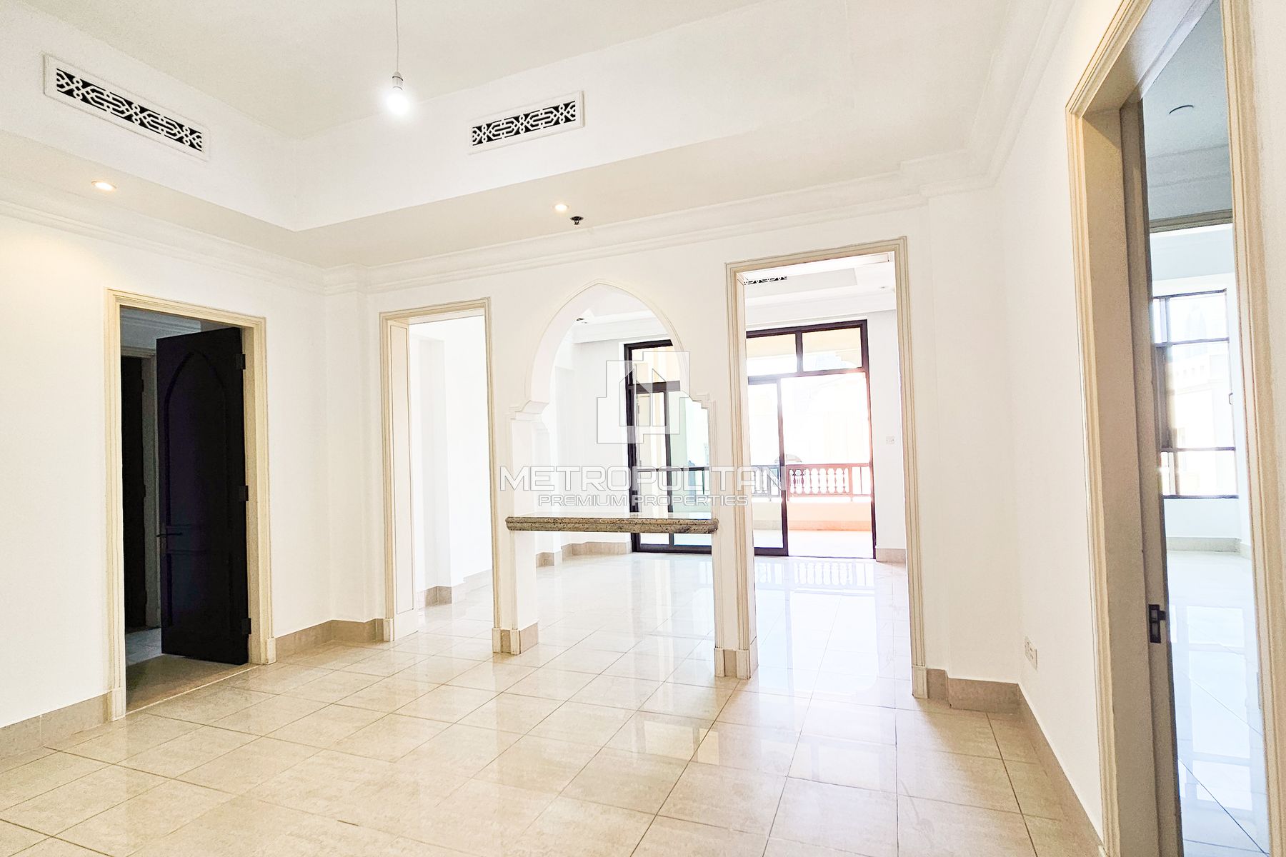 2BR Apartment for Rent in Downtown Dubai – MR-5544