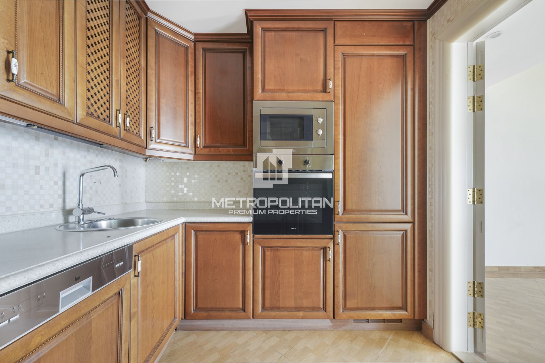 3BR with Maid's|Upgraded| Luxury Living | Sea View