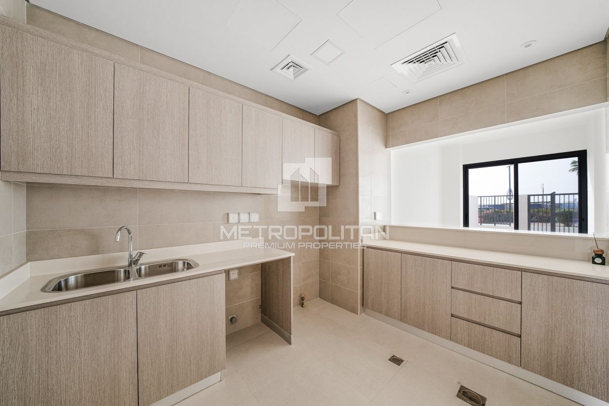 2BR Stadthaus zur Miete in Mina Al Arab – MR-5669 photo-3