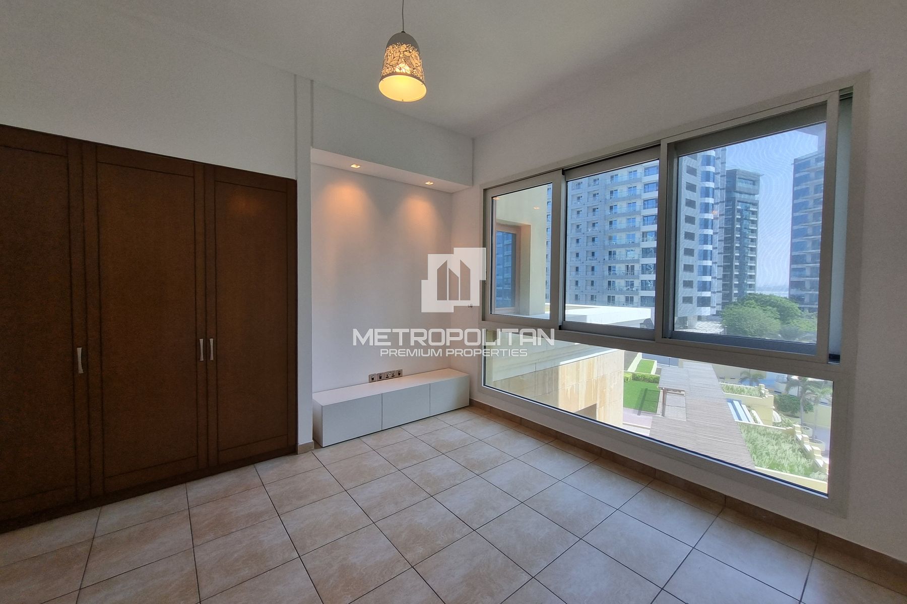 Spacious 2BR| Unfurnished| Well Maintained| Vacant