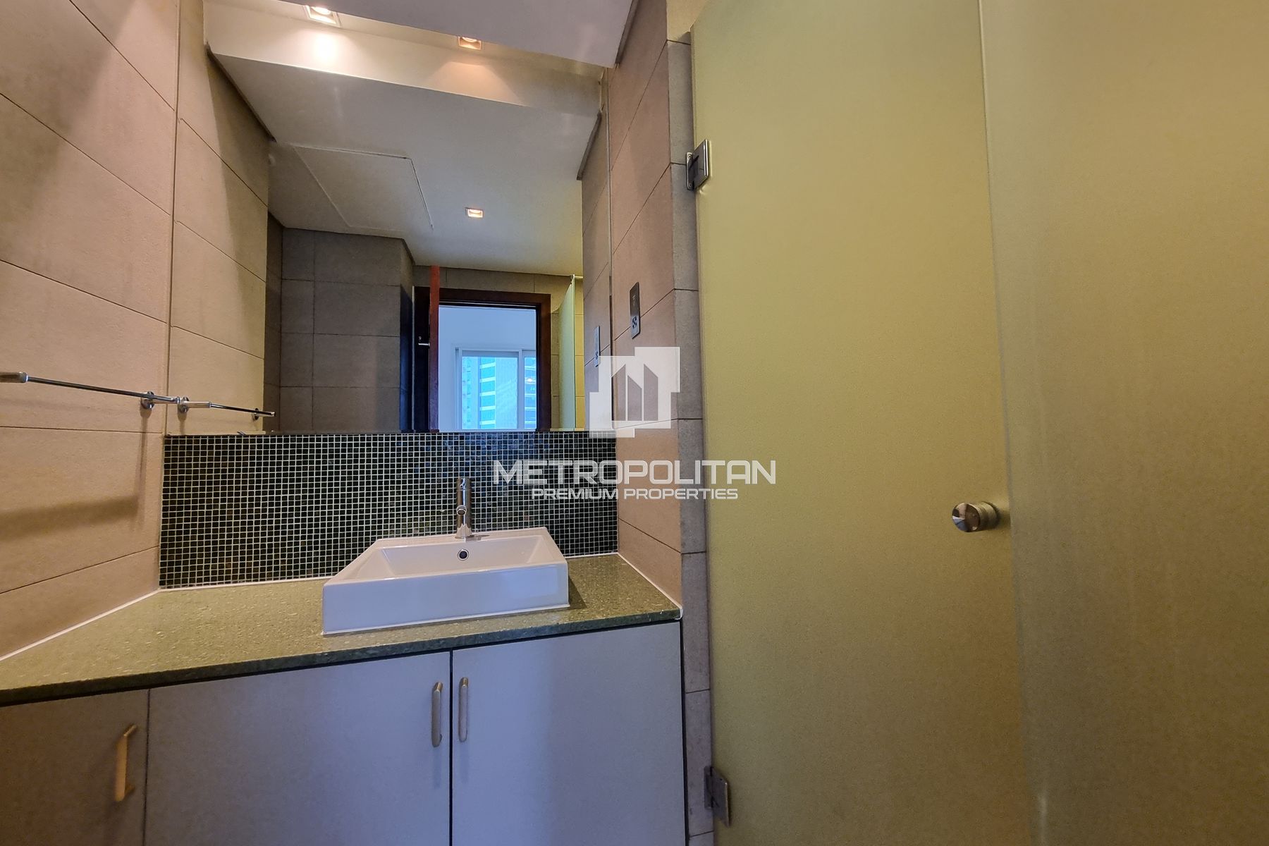 Spacious 2BR| Unfurnished| Well Maintained| Vacant