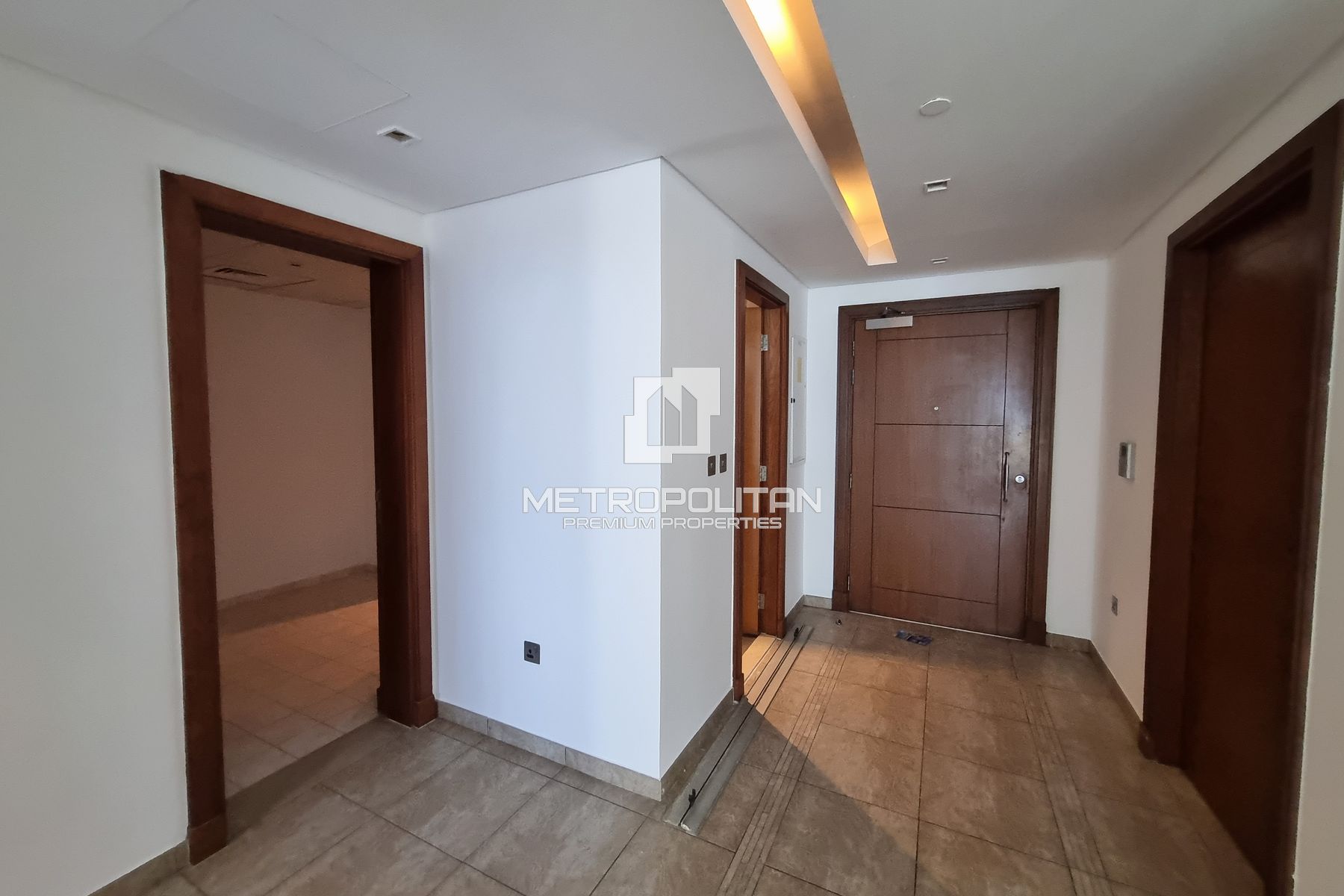 Spacious 2BR| Unfurnished| Well Maintained| Vacant