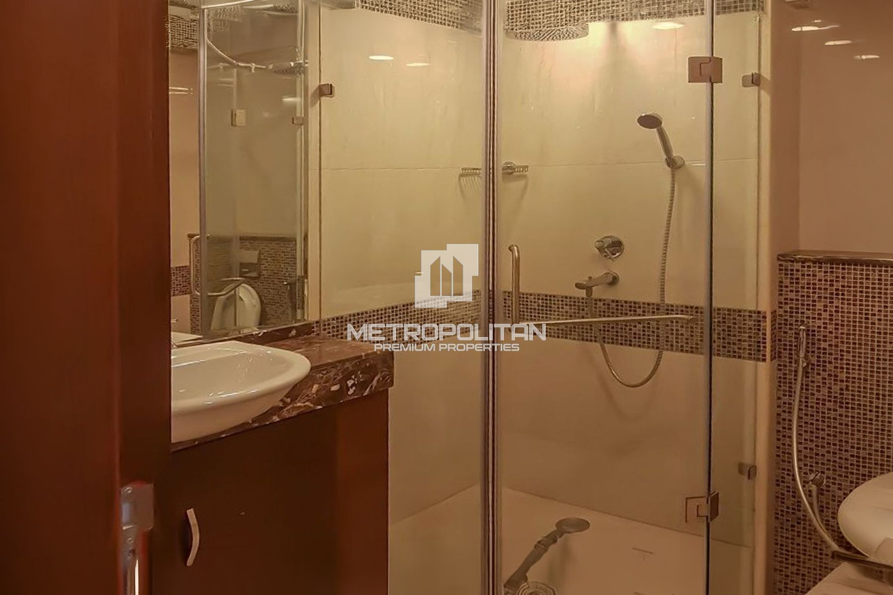 .5BR Apartment for Rent in Jumeirah Village Circle – MR-5812