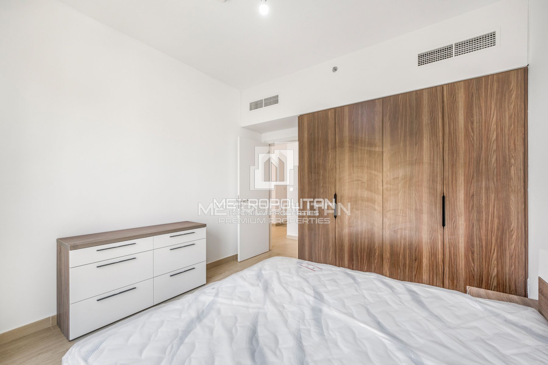 1BR Apartment for Rent in Umm Suqeim – MR-5815