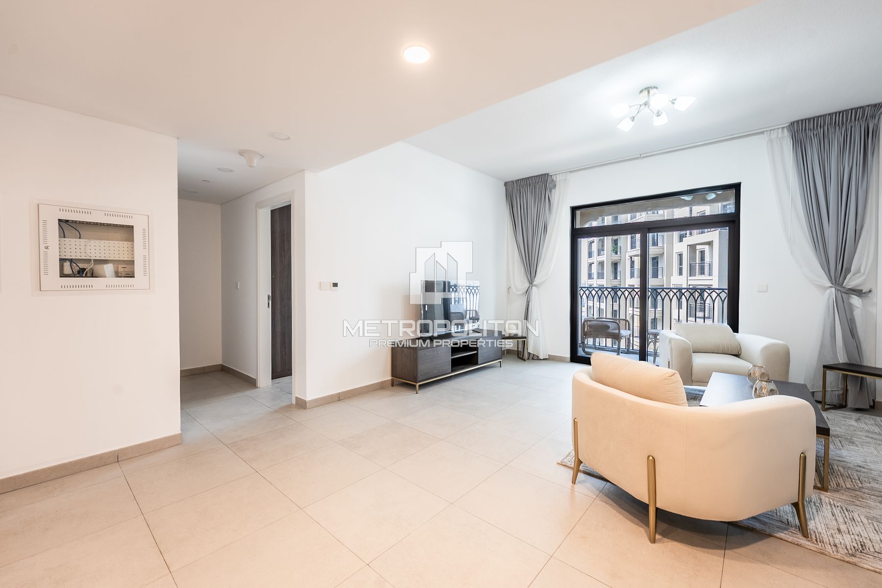 1BR Apartment for Rent in Umm Suqeim – MR-5815