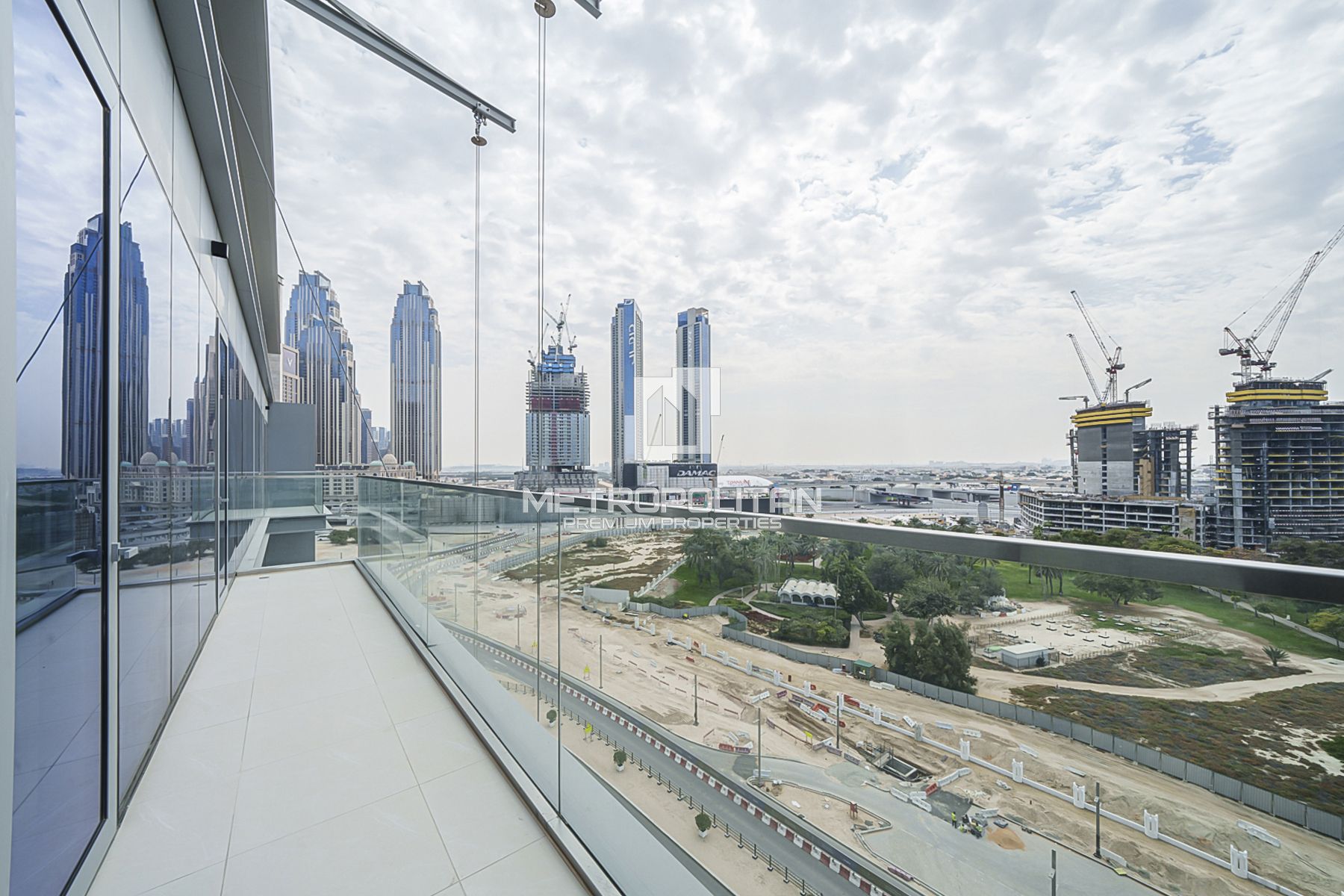 2 Bedrooms Plus Maids | High Floor | Iconic Views
