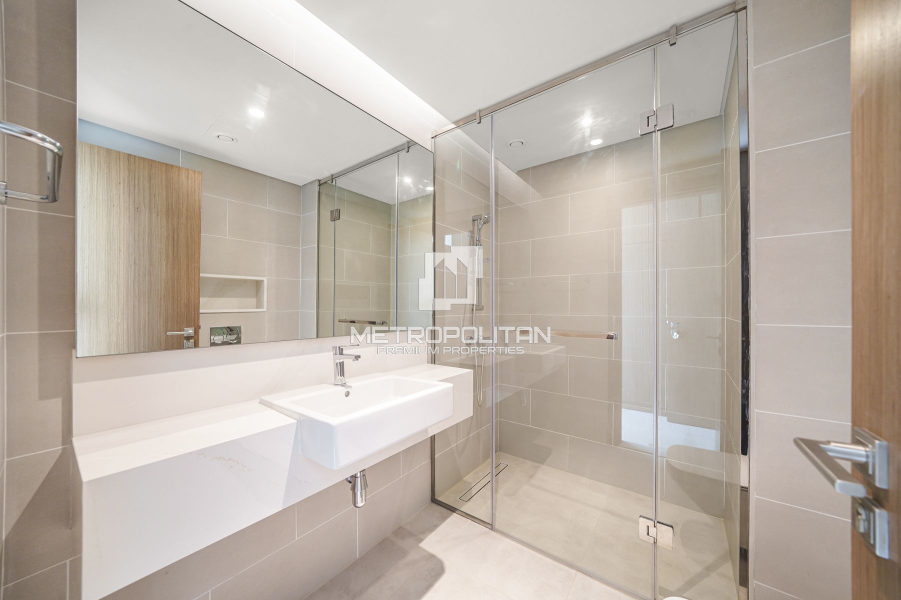 2 Bedrooms Plus Maids | High Floor | Iconic Views